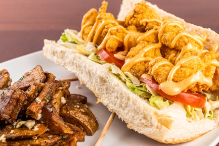 Fried Shrimp Poboy2